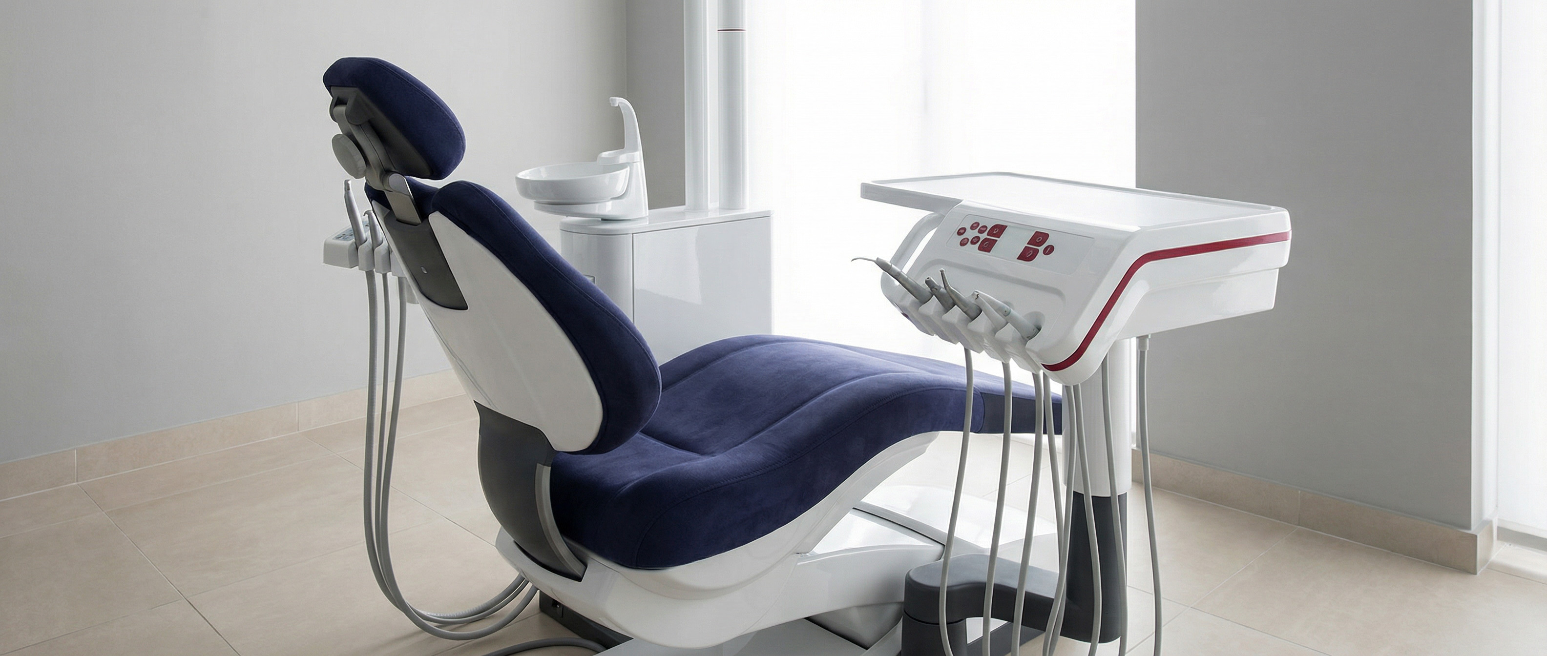 Нижняя подача: рукава выходят из нижней части модуля врача