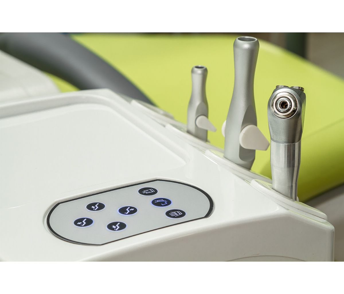 Стоматологическая установка ANYA AY-A 1000 нижняя подача (голубой цвет)4 Стоматологическая установка ANYA AY-A 1000 нижняя подача (голубой цвет)4