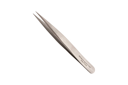 Пинцет косметологический острый Mertz Manicure А220 (1шт.)